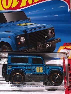 Land Rover Defender 90 Hot Wheels